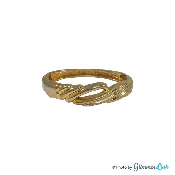 Vintage Gold Tone Hinged Ribbed Bangle Clamper Bracelet - Picture 1 of 10